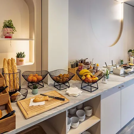 Ibis Styles Centre 3*