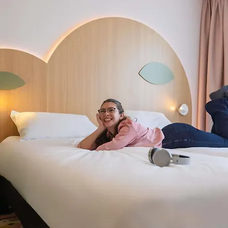 Ibis Styles Centre Мец