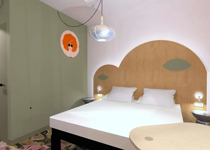 Ibis Styles Centre Hotel 3*